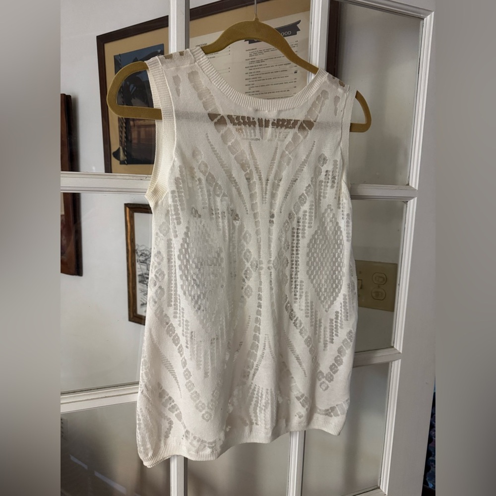 Elegant White Sleeveless Top